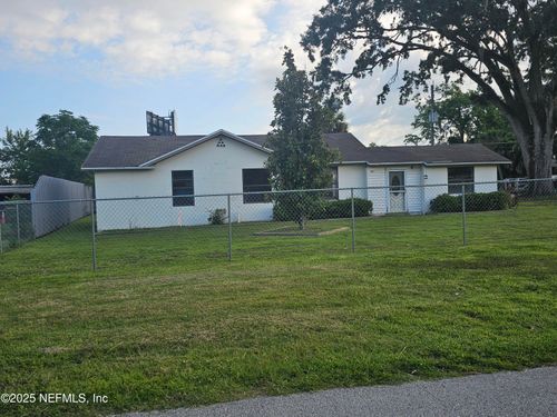 1826 Burkholder Cir W, Jacksonville, FL, 32216 | Card Image