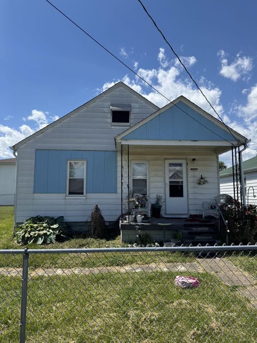 3221 Howard Ave, Point Pleasant, WV, 25550 | Card Image