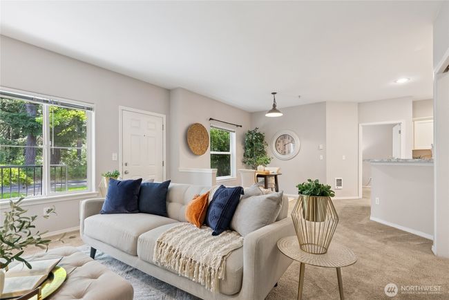 B10 - 2147 Hammond Ave, Condo with 2 bedrooms, 2 bathrooms and null parking in Dupont WA | Image 8