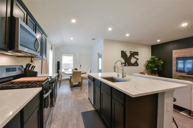 14417 Gray Rocks Rd, House other with 3 bedrooms, 2 bathrooms and 2 parking in Splendora TX | Image 9