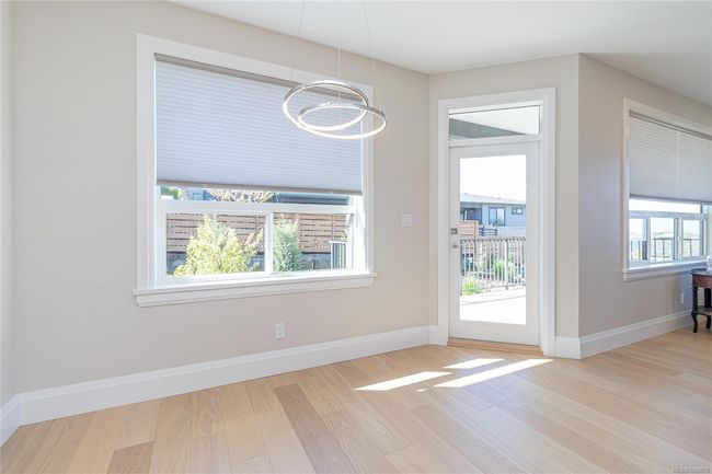 Dining Area with acces to the deck | Image 10
