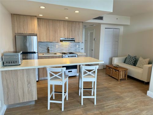 apt-15f-1720 Harrison St, Hollywood, FL, 33020-6888 | Card Image