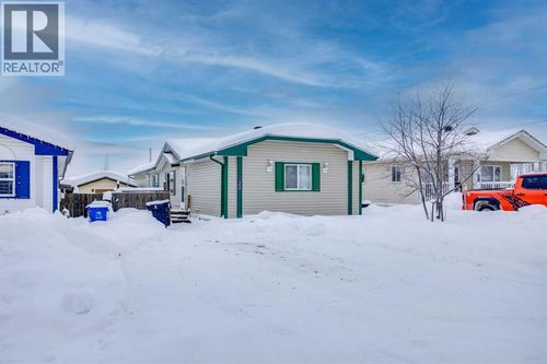 209 Waterhouse St, Fort Mcmurray, AB, T9K2T1 | Card Image
