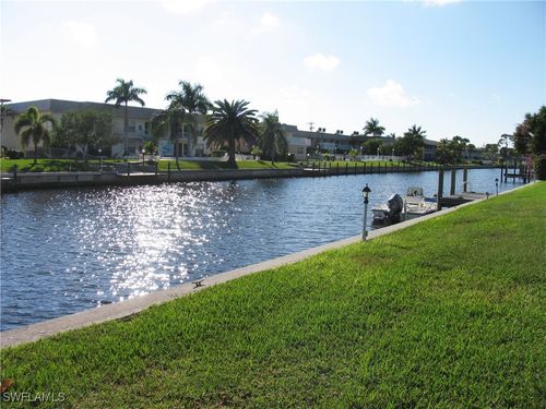 2a-834 Se 46th St, Cape Coral, FL, 33904-8853 | Card Image