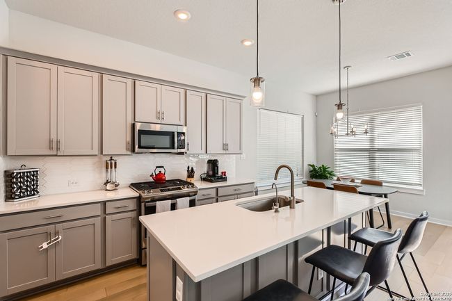 UNIT-40 - 5843 Whitby Rd, House other with 3 bedrooms, 4 bathrooms and null parking in San Antonio TX | Image 13