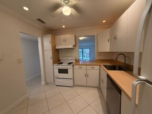 106-8141 Sw 24th Ct, Davie, FL, 33324-7716 | Card Image