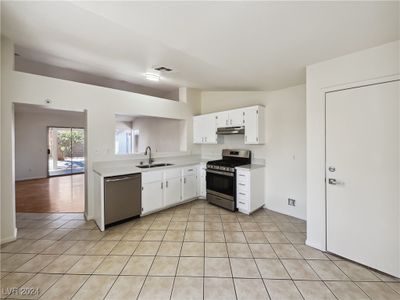 5029 Sock Hop Way, House other with 2 bedrooms, 2 bathrooms and null parking in North Las Vegas NV | Image 3