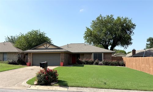 268 Gardenview St, Denton, TX, 76207-7626 | Card Image