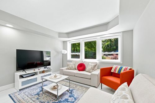 15311 28 Ave, Surrey, BC, V4P1G3 | Card Image