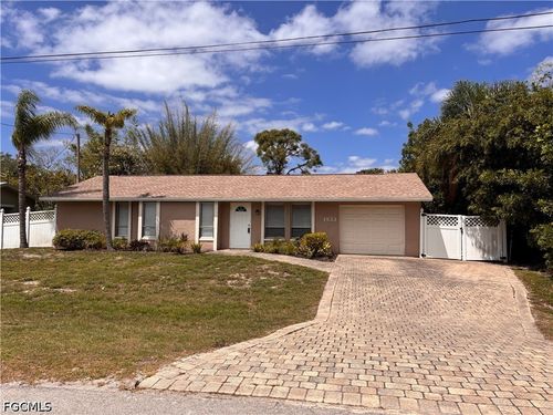 1933 Flamingo Dr, NORTH FORT MYERS, FL, 33917-3140 | Card Image