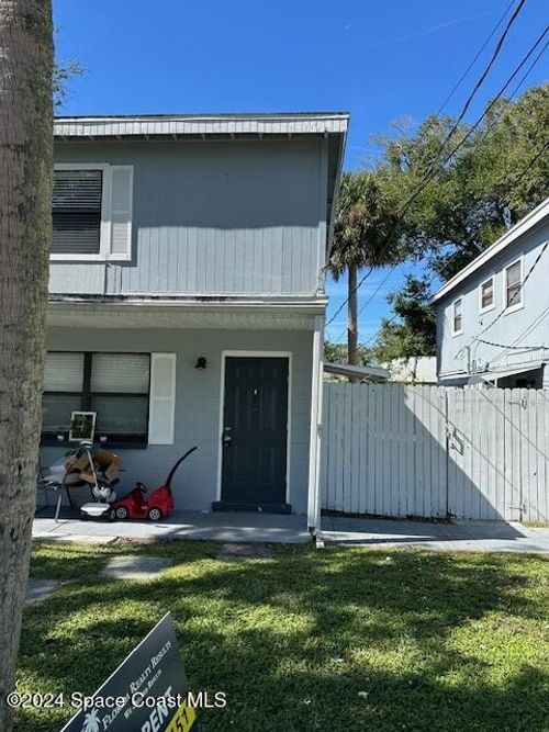 250 N Robbins Ave, Titusville, FL, 32796-2753 | Card Image