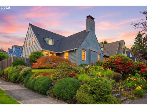 3203 Ne Klickitat St, Portland, OR, 97212-2647 | Card Image