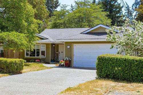 481 Tipton Ave, Victoria, BC, V9C2B8 | Card Image