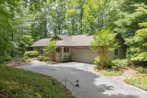 117 Tarnhill Dr, Flat Rock, NC, 28731-9704 | Card Image
