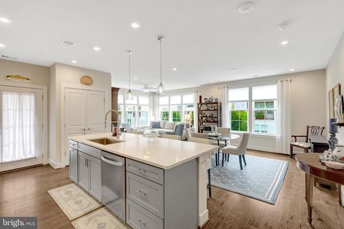 apt-201-2324 Wind Charm St, HERNDON, VA, 20171-2484 | Card Image