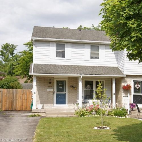 6479 Malibu Dr, Niagara Falls, ON, L2H2W4 | Card Image
