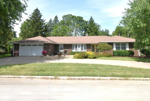 602 S Park Dr, Fowler, IN, 47944-1742 | Card Image