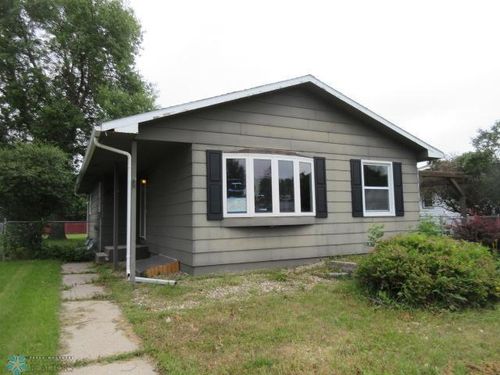 1218 16th St Sw, Jamestown, ND, 58401-5148 | Card Image