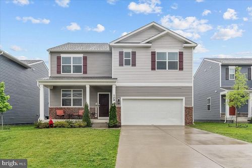 109 Woodford Dr, STEPHENS CITY, VA, 22655-3918 | Card Image