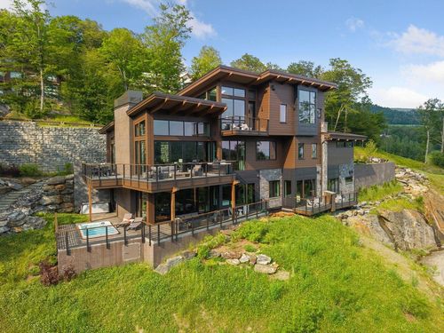 101 Switchback Ter, Stowe, VT, 05672 | Card Image