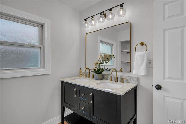 17550 Ohio St, House other with 3 bedrooms, 2 bathrooms and null parking in Detroit MI | Image 26
