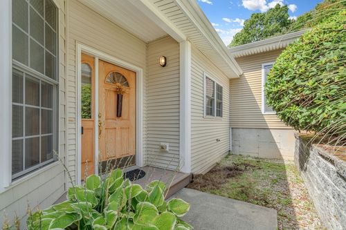 24-24 Summerfield Dr, South Grafton, MA, 01560-1382 | Card Image