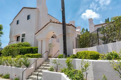 c-4341 Freedom Dr, Calabasas, CA, 91302-5126 | Card Image