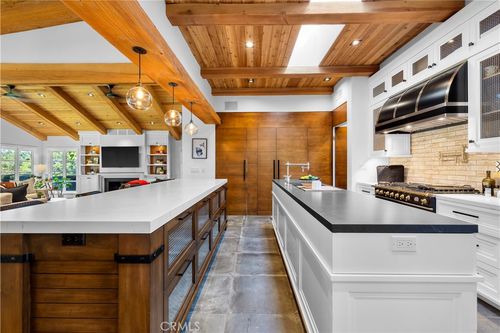 14 Chuckwagon Rd, Rolling Hills, CA, 90274-5277 | Card Image