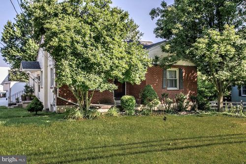 2916 Whitehall Rd, NORRISTOWN, PA, 19403-4401 | Card Image