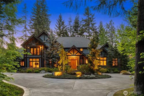 2090 Ruby King Loop, Cle Elum, WA, 98922-3174 | Card Image