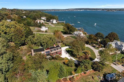 75 Macomber Ln, Portsmouth, RI, 02871-4114 | Card Image