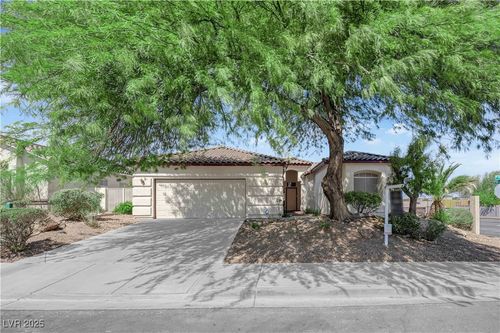 650 W Victory Rd, Henderson, NV, 89015-7062 | Card Image
