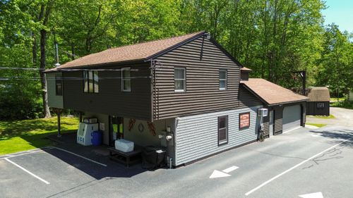 208 New Road, Arundel, ME, 04046 | Card Image