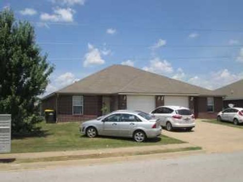 809 Meadowlands Dr, Centerton, AR, 72719-9228 | Card Image
