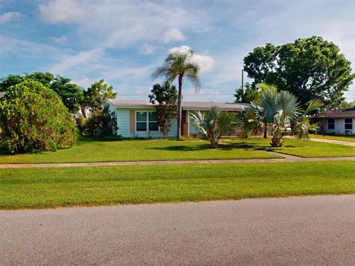 22268 Montrose Ave, PORT CHARLOTTE, FL, 33952-4516 | Card Image
