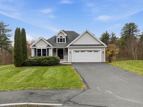 10 Dewberry Ln, Hooksett, NH, 03106-2235 | Card Image
