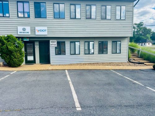 a-725 Market St E, HARRISONBURG, VA, 22801 | Card Image