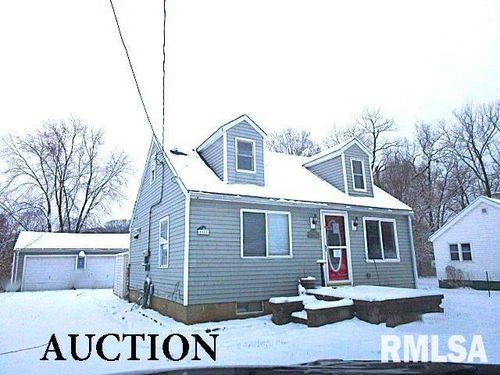 111 Moschel St, East Peoria, IL, 61611-2722 | Card Image