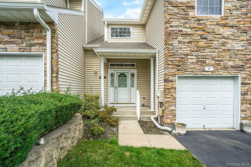 1-1 Mohannis Way, Smithtown, NY, 11754 | Card Image