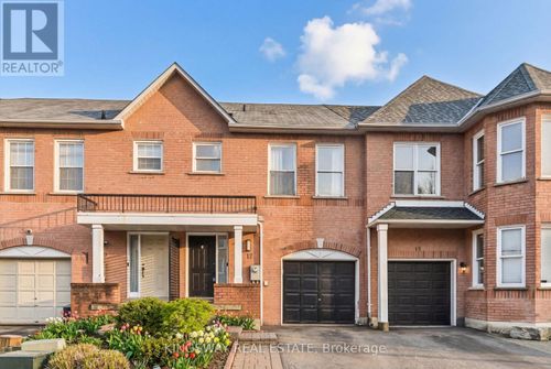 17 Amberhill Way, Aurora, ON, L4G7E1 | Card Image