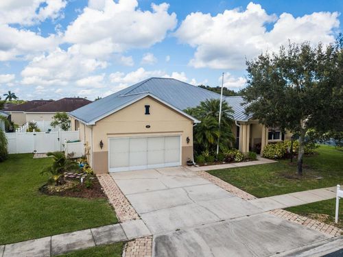 100 Salazar Ln, Sebastian, FL, 32958-7008 | Card Image