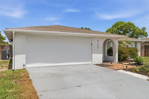 9105 Hunt Club Ln, PORT RICHEY, FL, 34668-5193 | Card Image