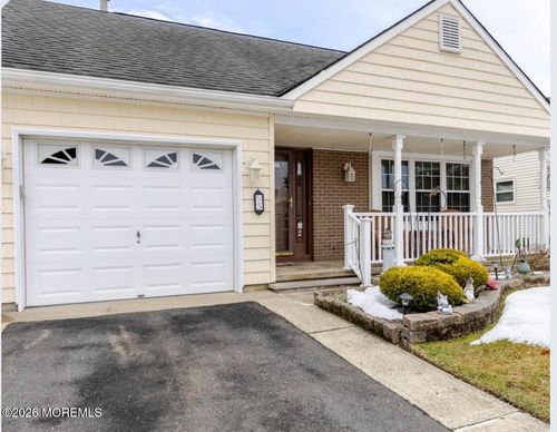 5 Prince Charles Dr, Toms River, NJ, 08757-6571 | Card Image