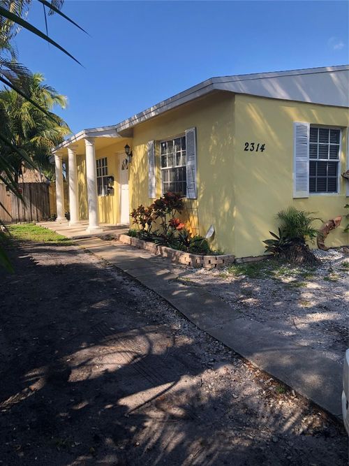 2314 26th Ave, Hollywood, FL, 33020-1917 | Card Image