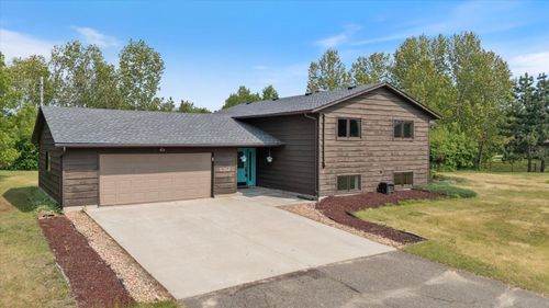 1312 8th Ave Nw, Chisholm, MN, 55719-1174 | Card Image