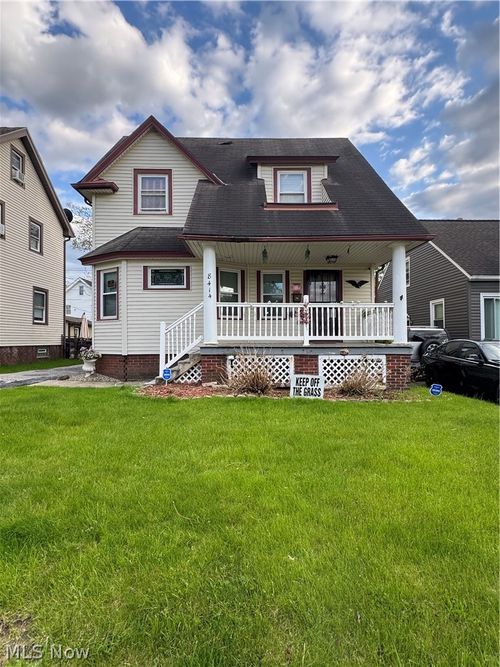 8414 Grand Division Avenue, Garfield Heights, OH, 44125 | Card Image