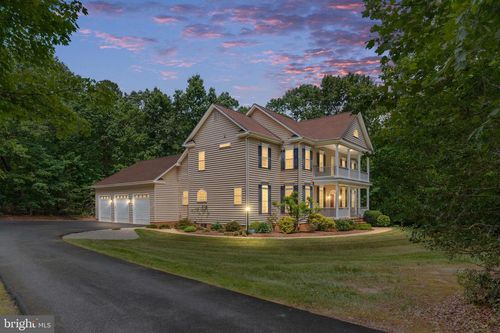8622 Laroque Run Dr, FREDERICKSBURG, VA, 22407-1911 | Card Image
