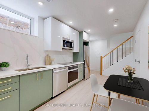 garden-134 Victory Dr, North York, ON, M3M2J8 | Card Image