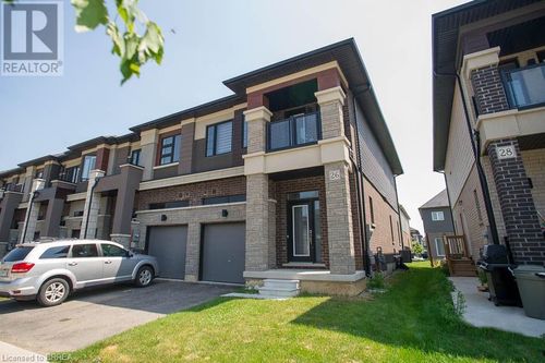 26 Bowery Rd, Brantford, ON, N3V0A9 | Card Image