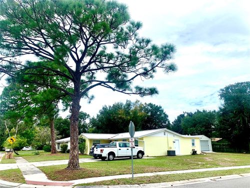 5333 Duncanwood Dr, Sarasota, FL, 34232-5761 | Card Image